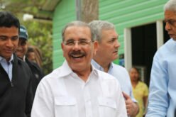 Si por la foto es, a Danilo le da «tres pitos» Odebrecht, Punta Catalina y «los verdes»…